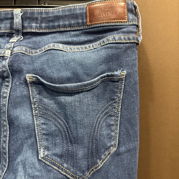 Hollister Dark Blue Ripped High Rise Cropped Super Skinny Jeans Size 5R 27W 28L - Picture 3 of 9